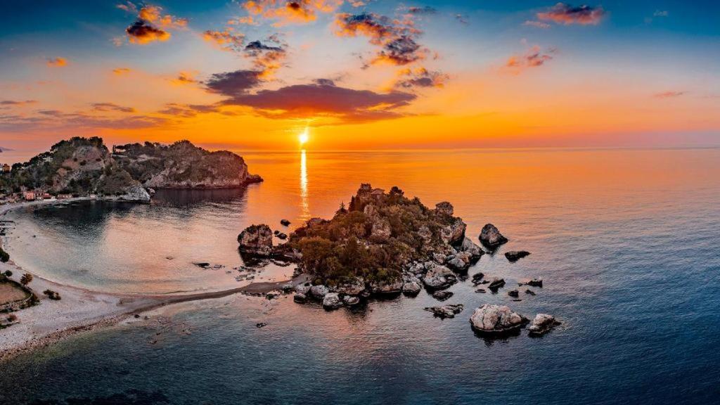 Casa Vacanza Giardini Naxos Taormina Miranaxos Ngoại thất bức ảnh